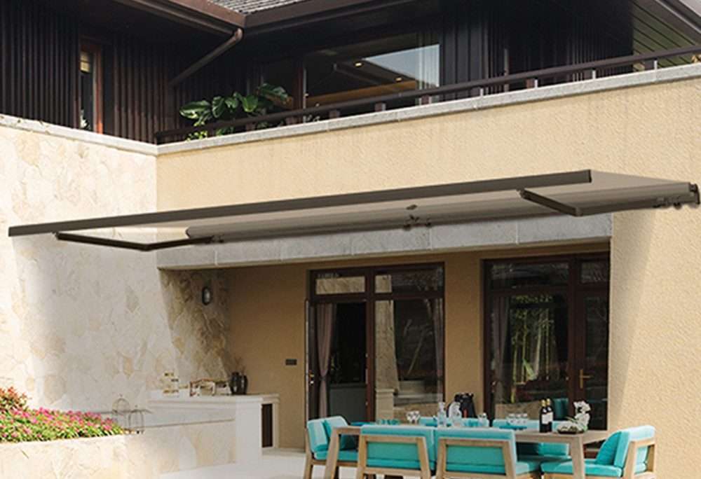 ¿Cuánto cuesta poner un toldo en un patio?
